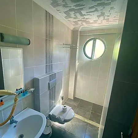 Astoria Life Hotel